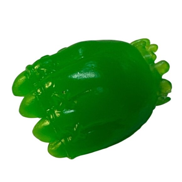 Monster High Green Ball Glove Ghoul Sports Clawdeen Wolf - Picture 4 of 6